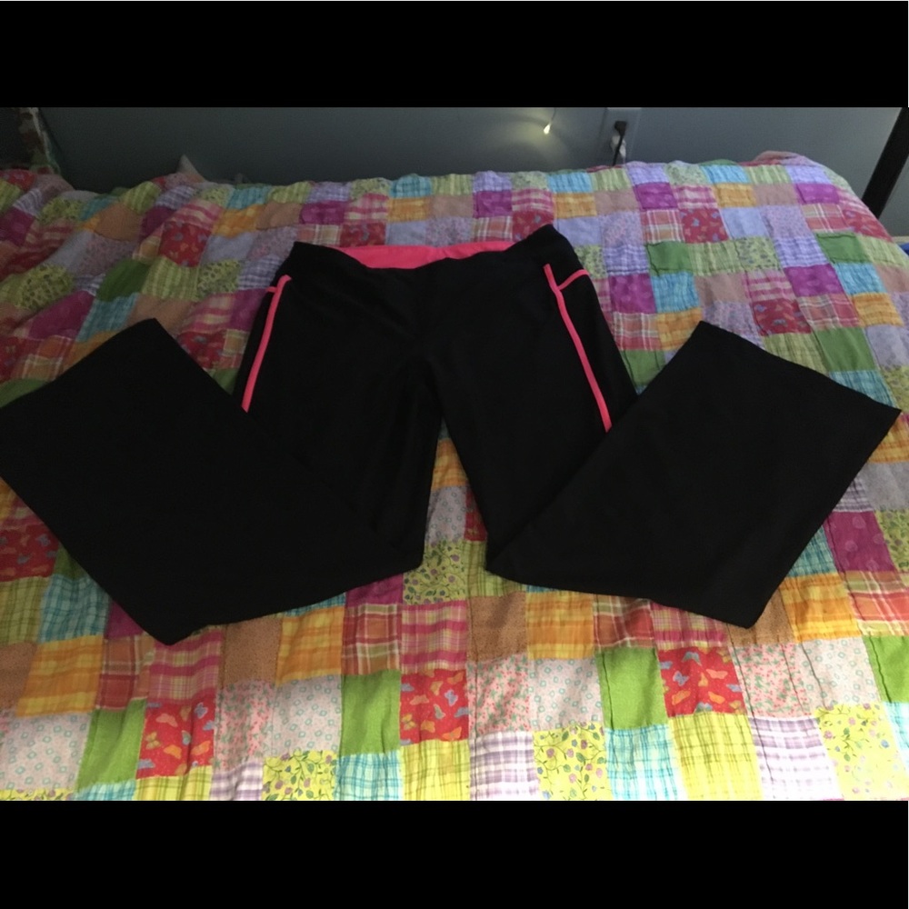 Exercise pants - Picture 2 of 3